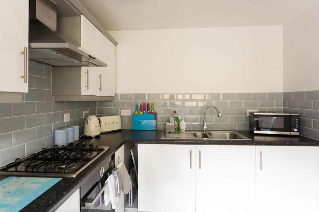 The Beeches 3 - Serviced Apartment Sheffield Esterno foto